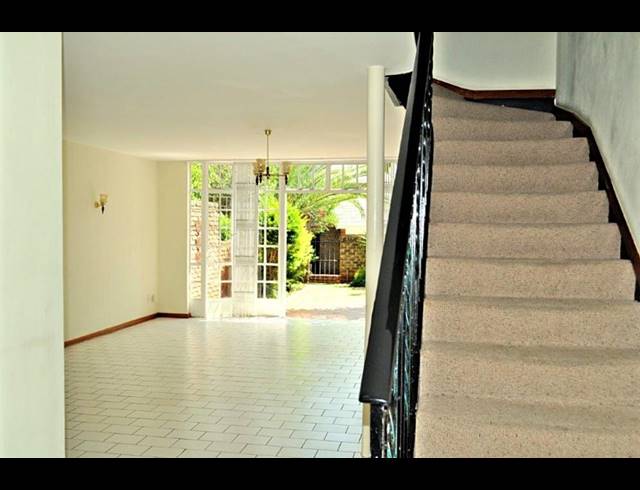 2 BEDROOM DUPLEX RENTED IN WATERKLOOF GLEN
